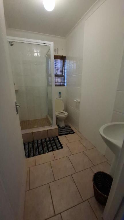 To Let 2 Bedroom Property for Rent in Wavecrest Eastern Cape